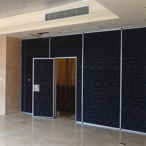 Foldable partition, partition wall movable